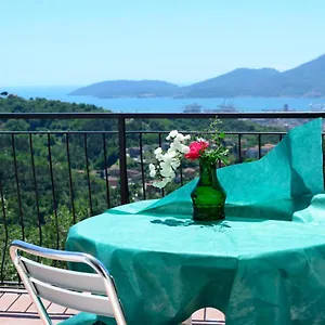 Alloggio per agriturismo Agriturismo Oliva Azzurra, Valeriano Lunense